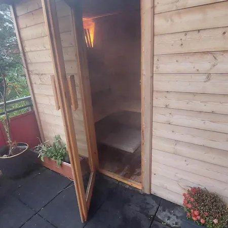 아파트 Sauna Apartement, 3 Bedrooms, 8