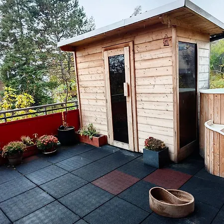 Sauna Apartement, 3 Bedrooms, 8 아파트 *