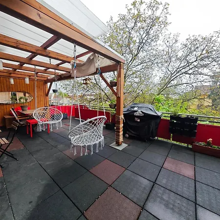 Sauna Apartement, 3 Bedrooms, 8 아파트 *