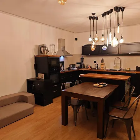 Sauna Apartement, 3 Bedrooms, 8 Prague